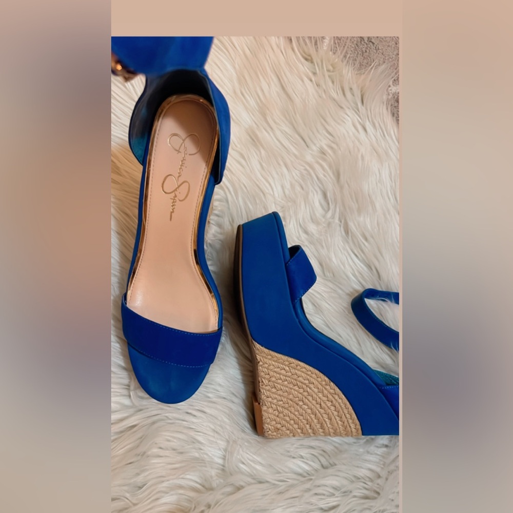 Woman’s shoes